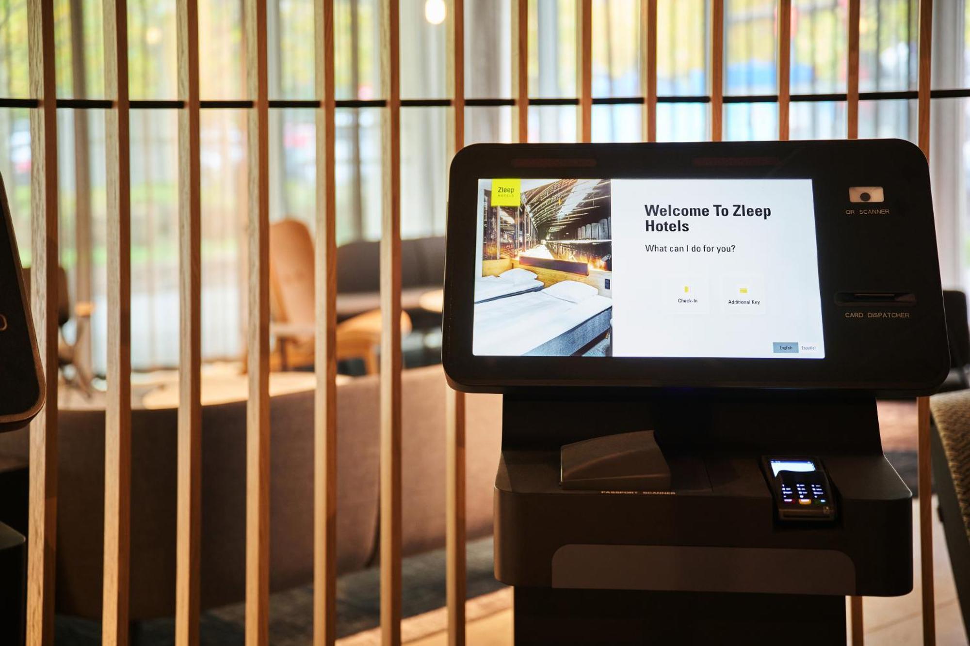 Zleep Hotel Zuerich-โคลเธ่น ภายนอก รูปภาพ